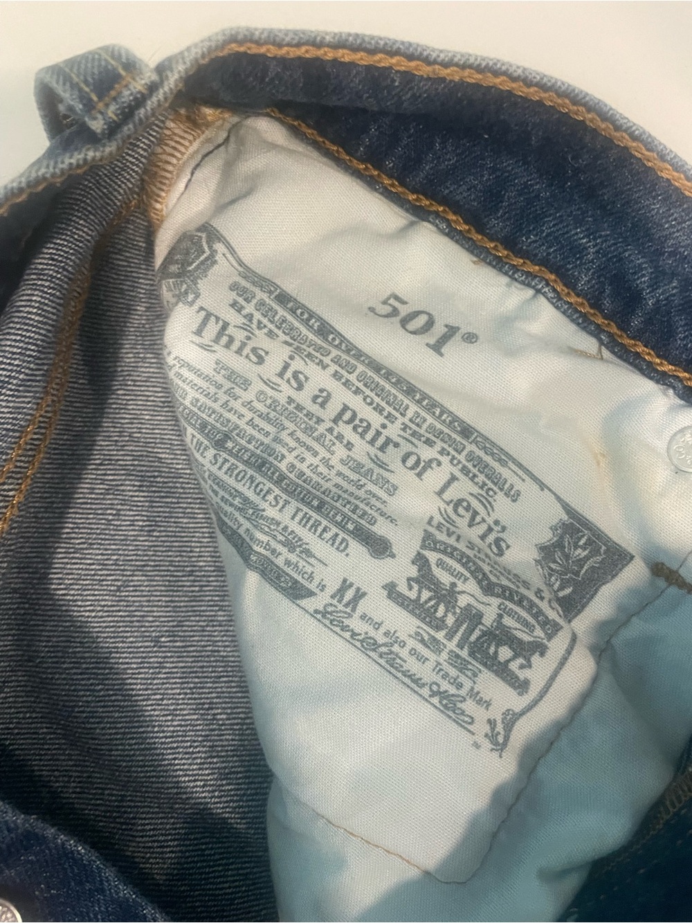 Levi’s 501 shorts - Picture 3 of 3